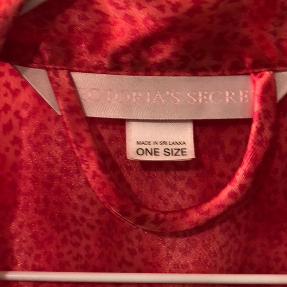 Victoria’s Secret Robe One Size - Picture 2 of 6